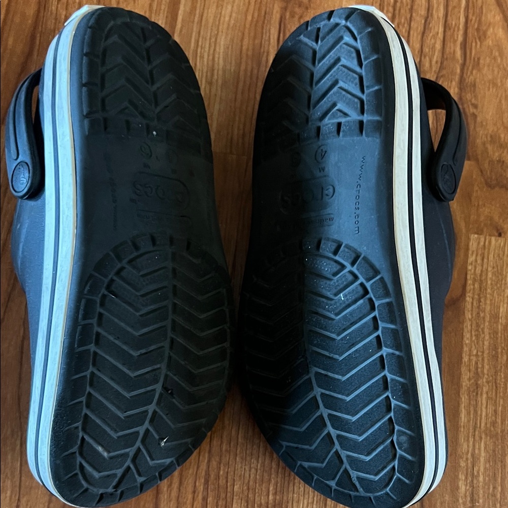 CROCS Kids Black and Tan Sandals - Picture 4 of 5